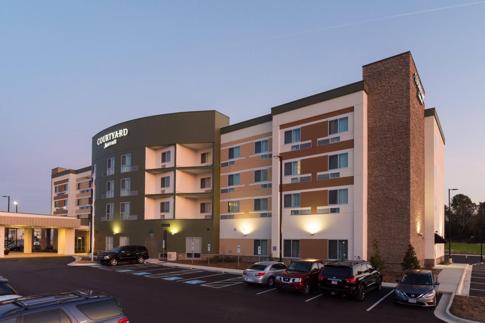 Courtyard By Marriott Fayetteville Fort Liberty - Spring Lake Exterior photo